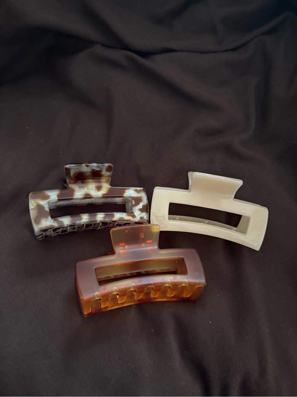 Set of 3 Resin Hair Claw Clips - Tortoise, Cream & Amber